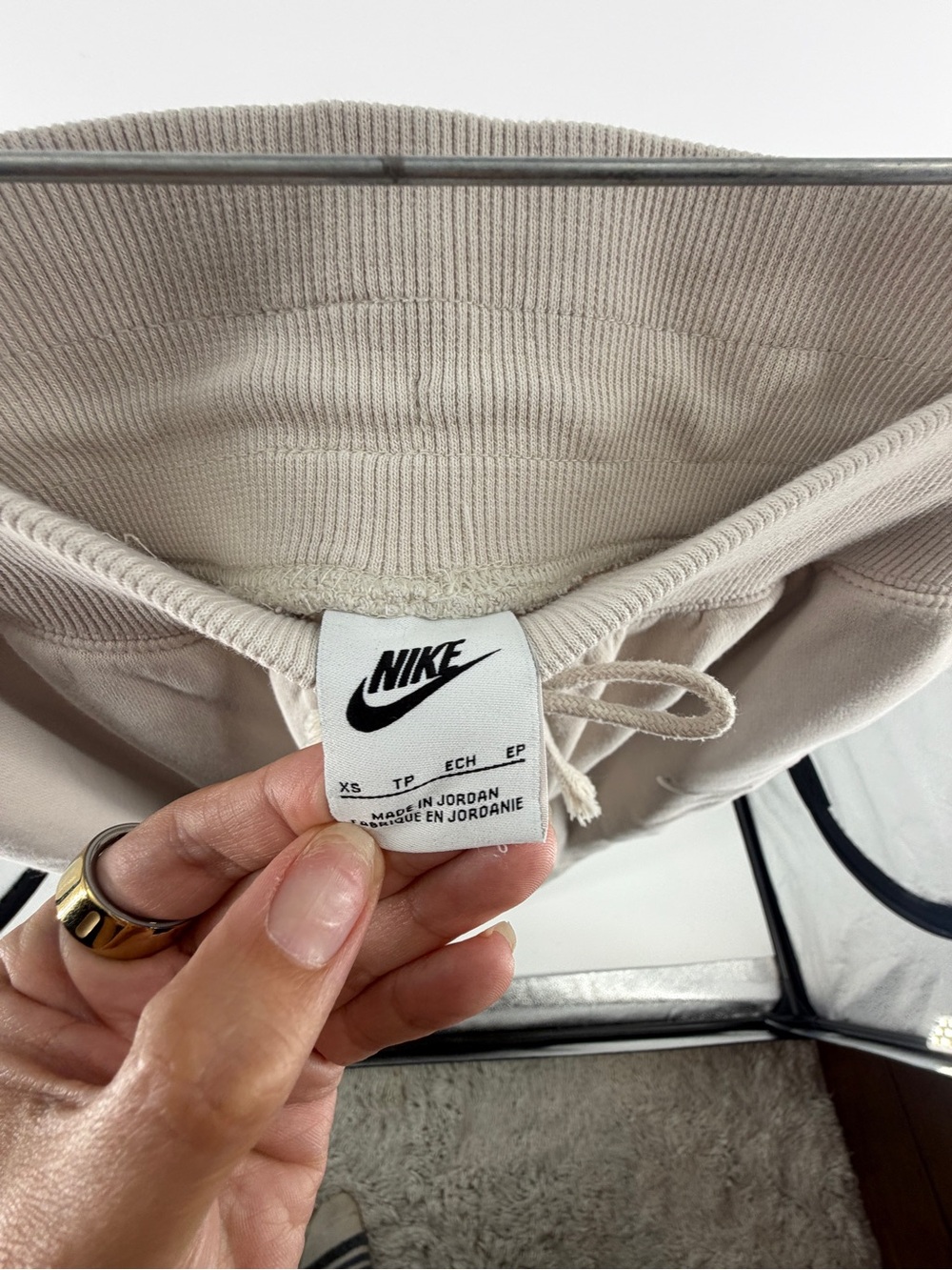 Nike Cream High Rise Jogger Sweatpants Women’s Size XS - Picture 3 of 9